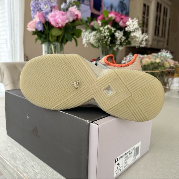 BRAND NEW ADIDAS TENNIS SNEAKER Adizero Ubersonic 3 Citified 'Light Brown - Picture 6 of 9